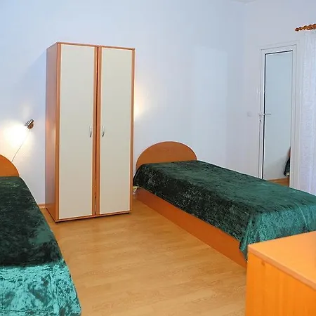 Guest Vangelovi Pensionat 3*